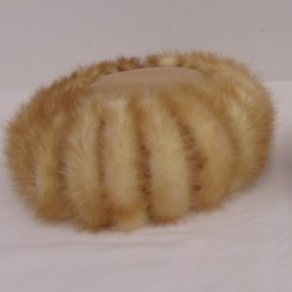 Retro?Fur hat Sears Millinery & Pearl 925 bracelet 10” main image 4